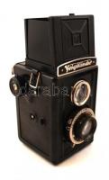 Voigtländer Brillant típusú fényképezőgép bőr tokkal, állvánnyal / Voigtländer camera with leather c...