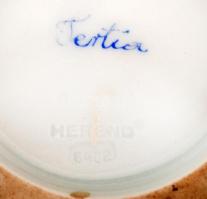 Herendi virág mintás kis kaspó, kézzel festett, jelzett (Tertia), hibátlan, m:12,5 cm