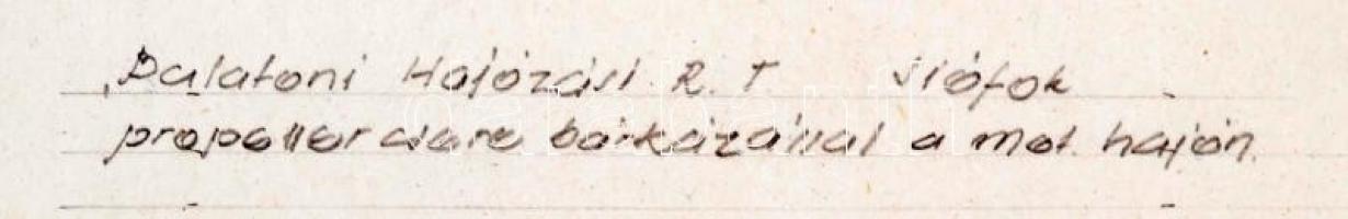 cca 1930-40 Propeller csere bárkázással a motoros hajón,   Balatoni Hajózási R.T. Siófok,  fotó kart...