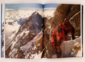 Doug Scott: Himalayan climber. A lifetime's quest to the world's greater ranges. Aláírt pé...