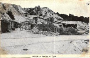 Meuse, Gourbis au Front / huts in the front, WWI