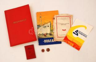 cca 1958 Vegyes okmány tétel, kitöltetlen birgádnapló, tagsági könyv, stb.