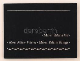 Mária Valéria híd - Most Márie Valérie - Mária Valéria Bridge. [Bp.], [2001], Állami Közúti Műszaki és Információs Kht. Szlovák-magyar-angol háromnyelvű kiadvány, számos színes fényképpel. Vászonkötésben, jó állapotban.