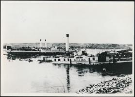 DDSG fotók későbbi nagyításai: Hajókapitányok, Vaskapu  vontató, Drina. 4 db fotó  18/x13 cm