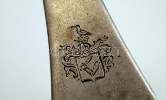 Ezüst (Ag.) merőkanál, monogrammal,jelzett, mesterjeggyel,  h:21,5 cm, nettó:81 g