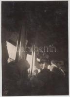 cca 1929 Villamos kalauz, jelzés nélküli vintage fotó Kinszki Imre (1901-1945) hagyatékából, 8,4x6 cm