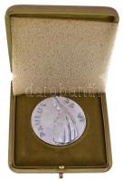 Vatikán 1977. "VI. Pál pápa" jelzett Ag emlékérem eredeti tokban. Szign.: Manzú (36,36g/0....