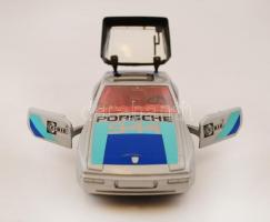 Matchbox Porsche 944, doboz nélkül, nyitható ajtókkal, h:11,5 cm