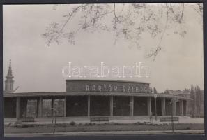 cca 1960 Budapest, Bartók Színpad (később Budai Parkszínpad) a Feneketlen-tó partján, vintage fotó, 12x18 cm