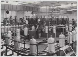 cca 1967 Szajol, Új propán-butángáz töltő üzem létesült Szolnok megyében, vintage fotó, 17x23 cm