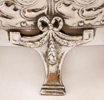 Josef Emanuel Margold stílusú füles kínáló, ezüstözött alpakka, jelzés nélkül, csiszolt hibátlan üve...