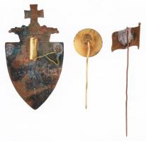 3db-os vegyes magyar kitűző és jelvény tétel, közte piarista jelvény, "Magyar Labdarúgó Szövets...