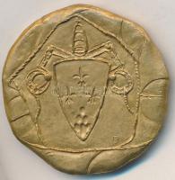 Vatikán DN "Péter és Pál apostolok" aranyozott fém emlékérem (35x34mm) T:2
Vatican ND &qu...