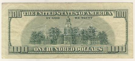 USA 1996. 100$ előlapon felül erős festékcsík, alapnyomat "szálkás" elmázolt nyomat! T:II-
