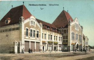 Törökszentmiklós, Városháza, Erneszt Sándor üzlete, cukrászda, Kongorácz János üzlete; kiadja Kongorácz János  (EB)