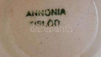 Népi mintás kerámia váza, kézzel festett, jelzett, száján apró lepattanással, m: 20 cm