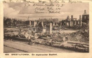 Brest-Litovsk; Ein abgebrannter Stadtteil / burnt down town district, WWI, field post cancellation on backside (wet corner)