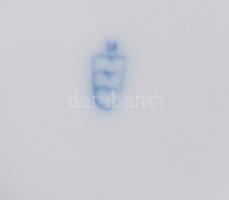 Viktória cseh porcelán csésze, csészealjjal, antik jelenettel, matricás, kopásnyomokkal, csésze m: 6...