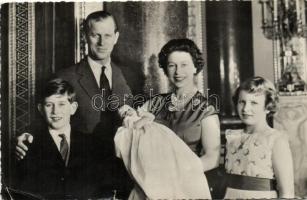 82 db MODERN képeslap, vegyesen motívum és városképes lapok, vegyes minőség / 82 modern postcards, a...