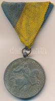1941. "Délvidéki Emlékérem" cink emlékérem kissé koszos mellszalaggal. Szign.: BERÁN L. T:2-  Hungary 1941. "Commemorative Medal for the Return of Southern Hungary" zinc medal with original, slightly dirty ribbon. Sign.:BERÁN L. C:VF  NMK 429.