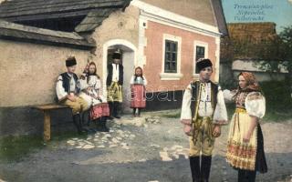 Trencsénteplic, Népviselet / Volkstracht / folklore