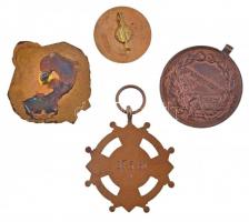 4db-os vegyes kitüntetés és jelvény tétel, közte 1917. "Bronz Vitézségi Érem IV. Károly / Forti...