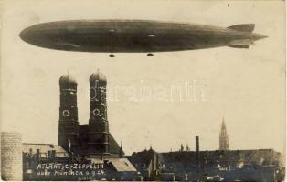 München with Atlantic-Zeppelin Foto AK