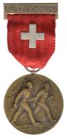 Svájc 1944. "Katonai Felvonulás Frauenfeld 1944" Br kitüntetés mellszalagon. Szign: Huguenin (35mm) T:2 Switzerland 1944. "Militarwettmarsch Frauenfeld 1944" Br decoration on ribbon. Sign.: Huguenin (35mm) C:XF