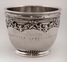 Ezüst likőrős pohár, V. M. S. bécsi  mesterjeggyel,  nettó:153,7gr., jelzett, 3db, 4x5cm/Silver liqu...