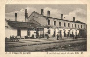 1914-1915 Mezőlaborc, Medzilaborce;  vasútállomás, oroszdúlta Zemplén; kiadja Danielisz Lajos /railway station (EB)