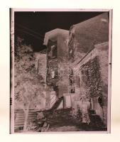 1977 Budapest, az I. ker. Tanács részére készült épületfotók az I. ker-ből, 10 db professzionális minőségű, szabadon felhasználható, jogdíjmentes negatív, 6x7 cm