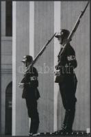 cca 1935 Díszőrség, Fekete György (1904-1990) budapesti fényképész hagyatékában őrzött (vélhetően repró) negatív modern nagyítása, 15x10 cm