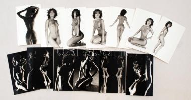 cca 1977 Volt pár szabad órája, 13 db finoman erotikus vintage fénykép, 14x9 cm / 13 erotic photos, 14x9 cm