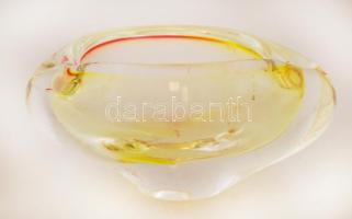 Üveg hamutál, anyagában színezett, fúvott, hibátlan, jelzés nélkül, 6x13x8cm