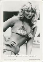 1971-1984 sajtó fotók külföldi szépségkirálynőkről, összesen:5 db, 26×17 cm