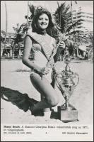 1971-1984 sajtó fotók külföldi szépségkirálynőkről, összesen:5 db, 26×17 cm