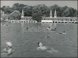 1961-1962 Hévízi gyógyfürdő, 3 db feliratozott vintage fotó, 18x24 cm