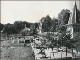 1961-1962 Hévízi gyógyfürdő, 3 db feliratozott vintage fotó, 18x24 cm