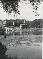 1961-1962 Hévízi gyógyfürdő, 3 db feliratozott vintage fotó, 18x24 cm