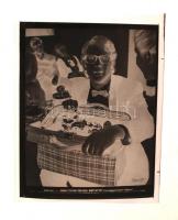 cca 1975 Mi újság doki című film 30 jelenete negatívokon (ezekről nagyították a mozik előterében kiá...