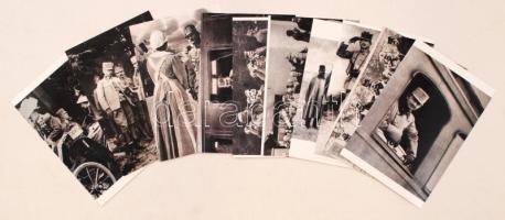 cca 1914-1918 Habsburg Károly főherceg, majd magyar király az I. vh. különféle helyszínein, 10 db modern másolat korabeli képes újságokból, 15x10 cm