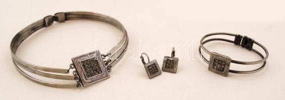 Bizsu nyaklánc karkötővel és fülbevalóval, díszdobozban, újszerű állapotban