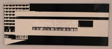 cca 1974 Veres Mihály salgótarjáni fotóművész Tömb című alkotása, feliratozva, kasírozva, 22,5x56,5 cm