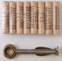 10 db különféle pipa (3 db szár nélkül) + 1 db tisztító + 1 csomag szűrő