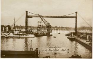 Kiel Crane in the port