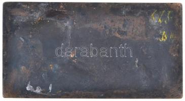 DN Véső női alakot ábrázoló Br plakett (140x77mm) T:2-
ND Bronze plaque depicting a young woman wit...