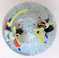 Díszes színes üveg levélnehezék, m: 9 cm