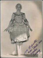 Simone, balerina, aláírt fotó, Studio Piaz Paris, egyik sarkán törésnyommal, 23x17 cm