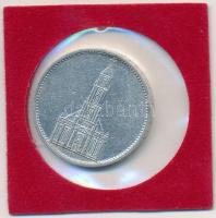 Német 3. Birodalom 1934D 5M Ag "Garnisonkirche" T:2,2-
German Third Reich 1934D 5 Mark Ag...