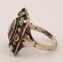 Ezüst (Ag.) gyűrű, kő berakásokkal, jelzett, saját díszdobozában (Erhardt, Eisenach), méret: 56, bru...